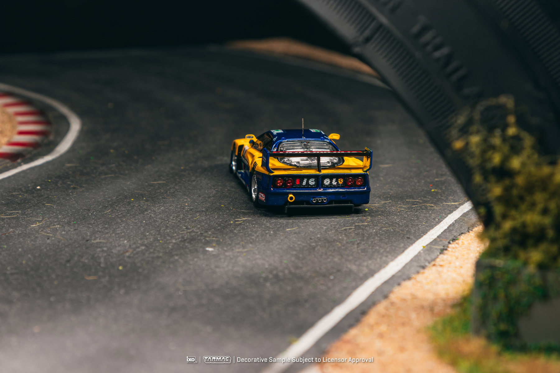 In Stock TW 1:64 Ferrari F40 G - مراجعة Die Cast Car 1 64 وسعره