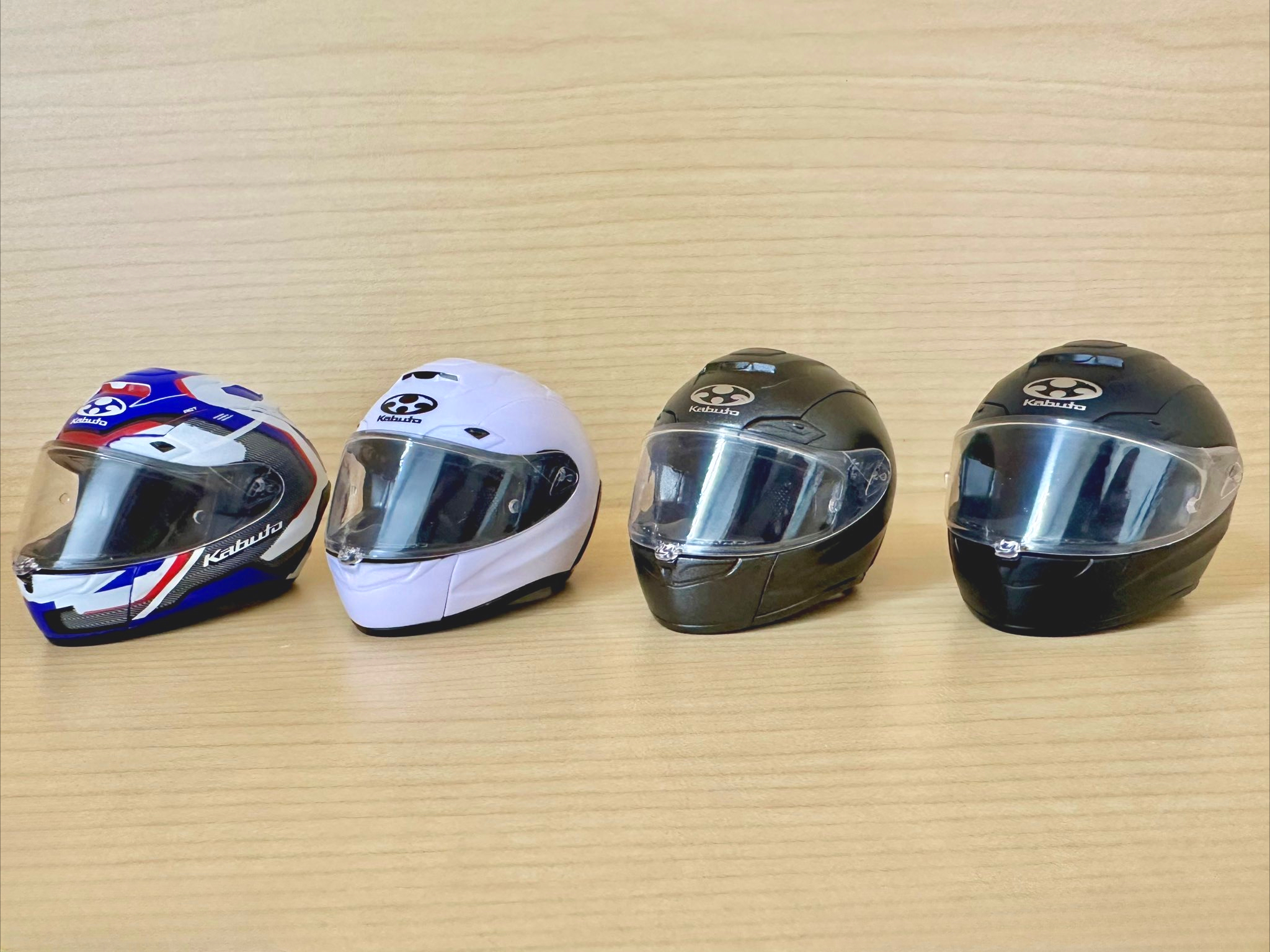 SO-TA capsule toys cool 1/6 Sc - مراجعة Capsule Toy Gashapon وسعره