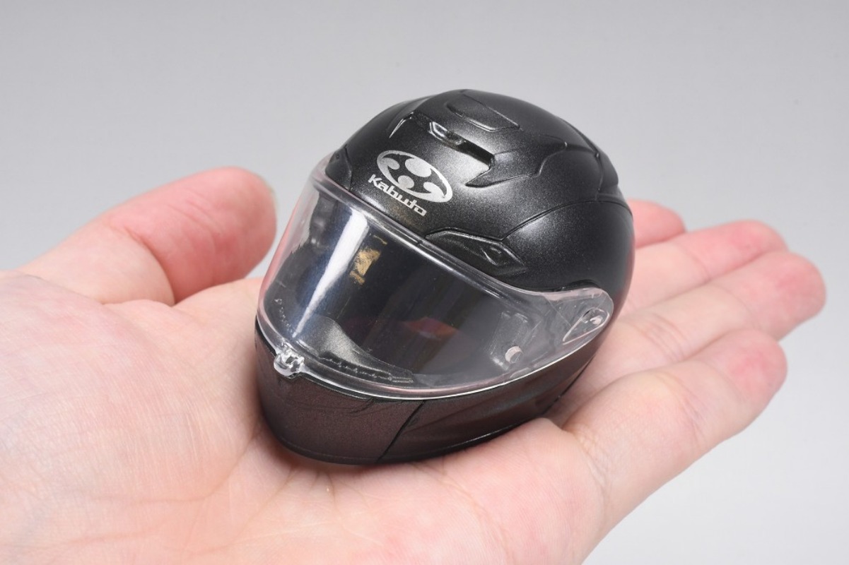 SO-TA capsule toys cool 1/6 Sc - مراجعة Capsule Toy Gashapon وسعره