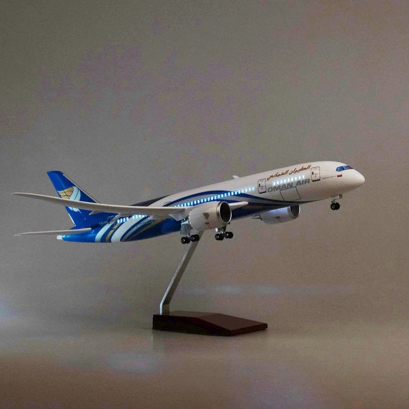 1/130 Scale 47CM Airplane 787  - مراجعة Model Airplane Plastic وسعره