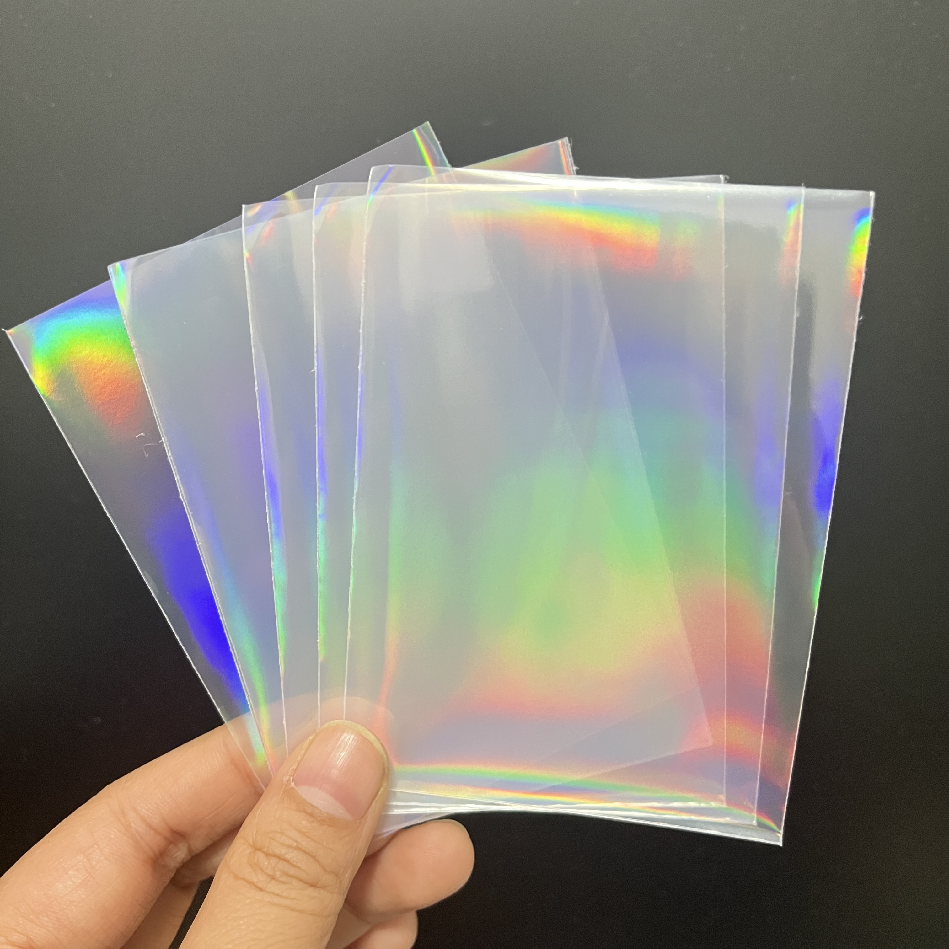50pcs 65x90mm Holographic Card - مراجعة Card Penny Sleeve وسعره
