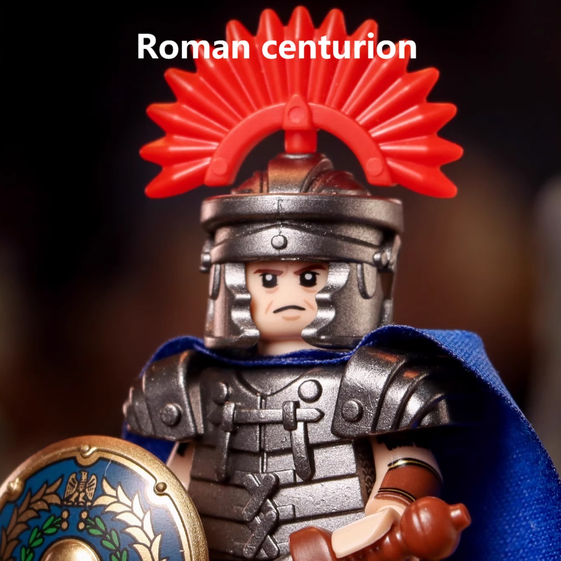 Roman Empire Legion Reigns Bui - مراجعة Lego Minifigure Holder وسعره