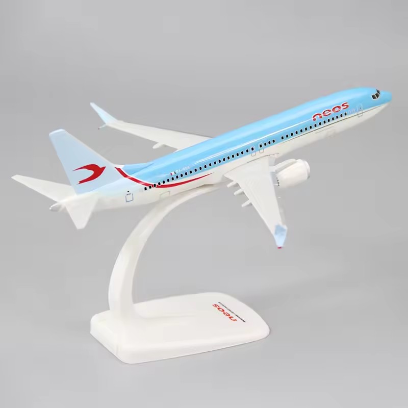 1:200 Scale B737 MAX8 Neos Air - مراجعة Model Airplane Plastic وسعره