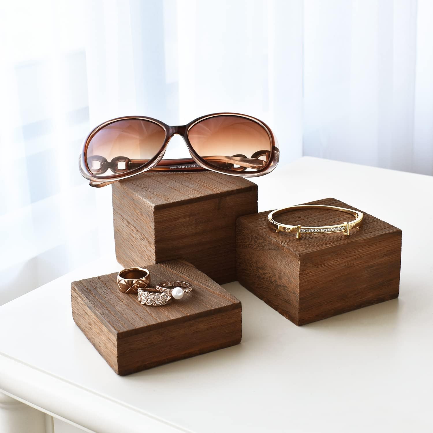 Wooden Display Risers Set - 3  - مراجعة Display Risers Set وسعره